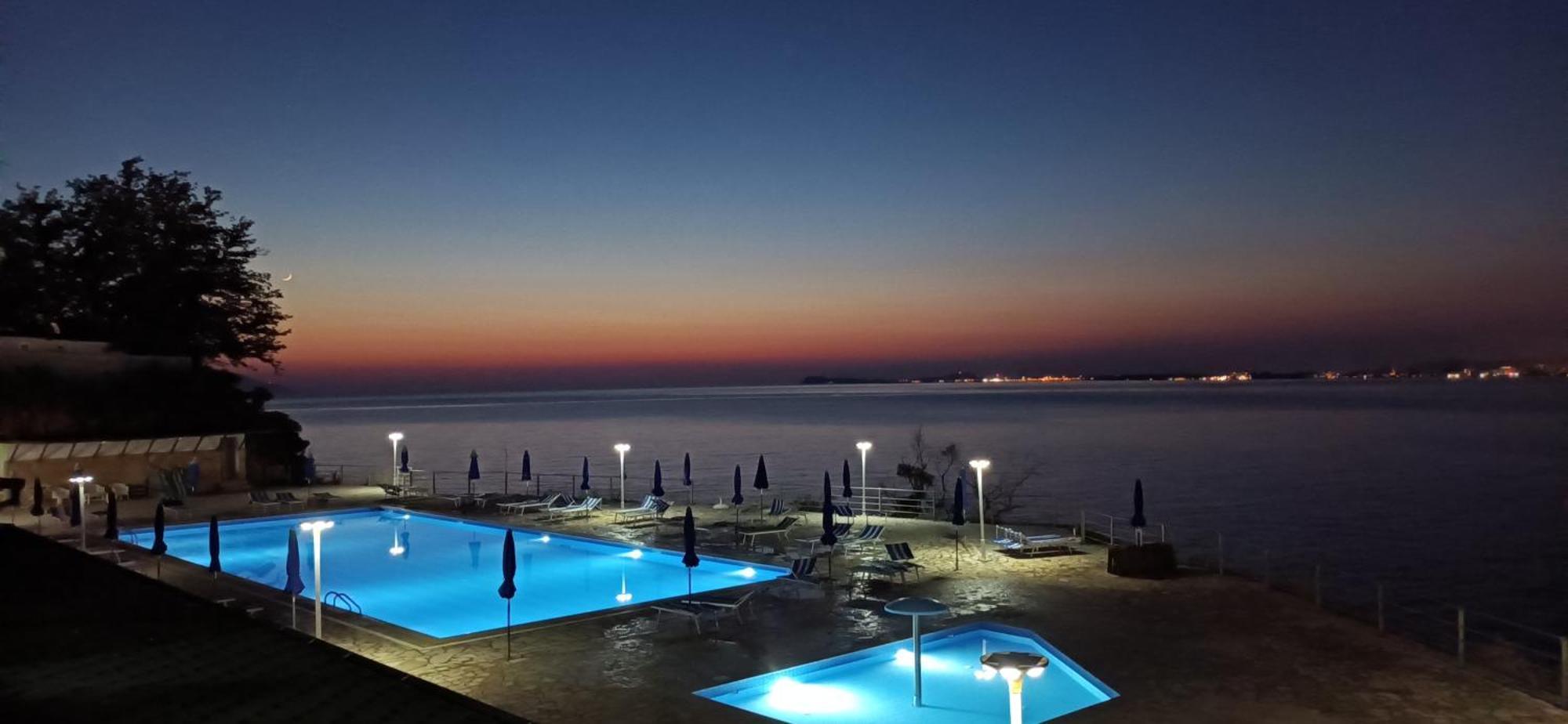 Artemis Beach House Вльора Екстер'єр фото