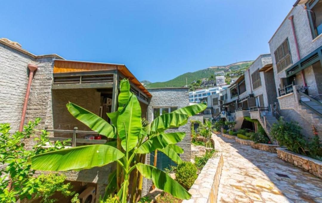 Artemis Beach House Вльора Екстер'єр фото