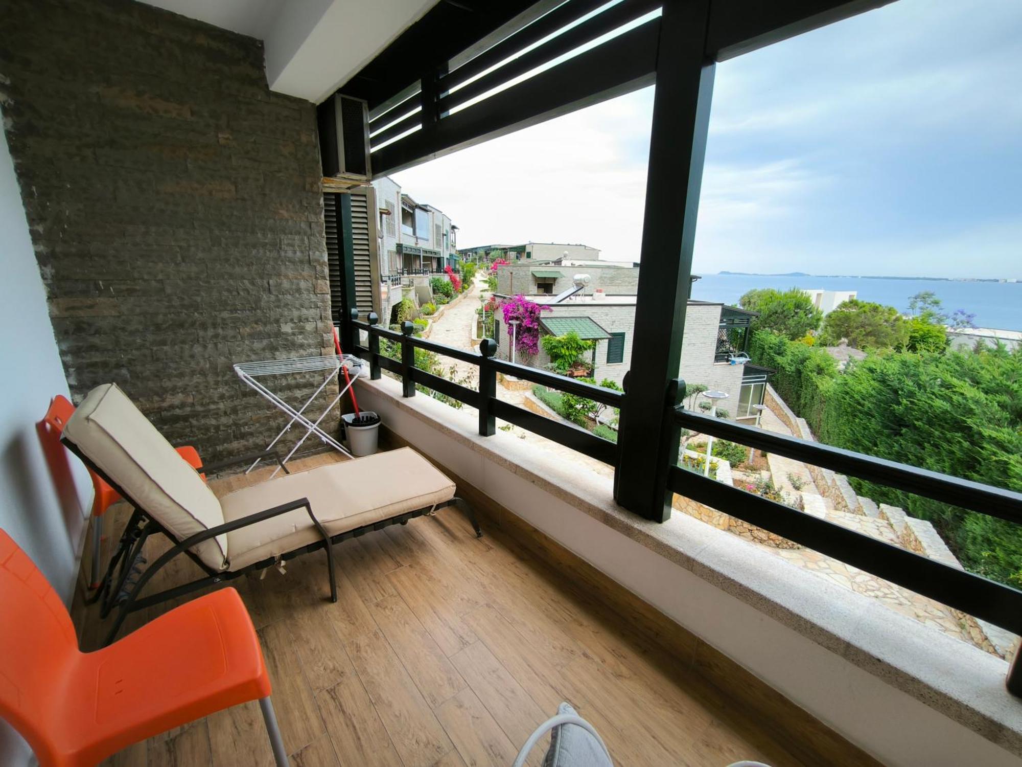 Artemis Beach House Вльора Екстер'єр фото