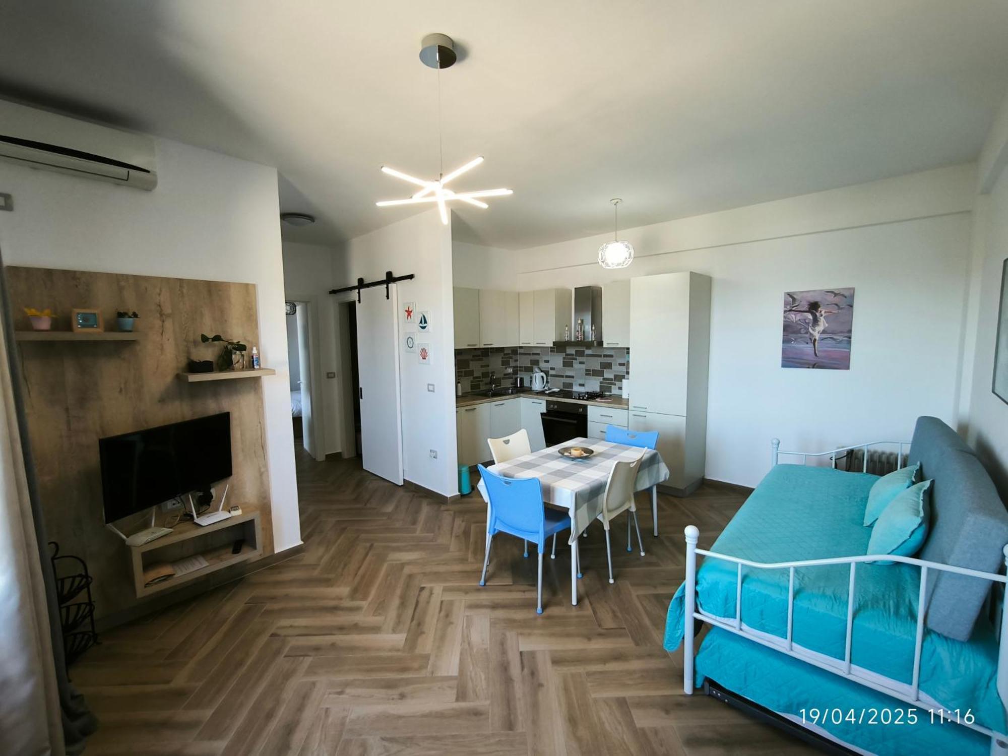 Artemis Beach House Вльора Екстер'єр фото